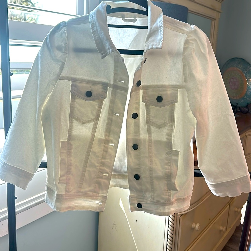 New small white 3/4 Sleeves jeans jacket